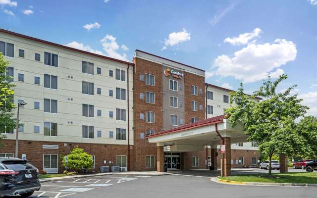 Comfort Suites At Virginia Center Commons