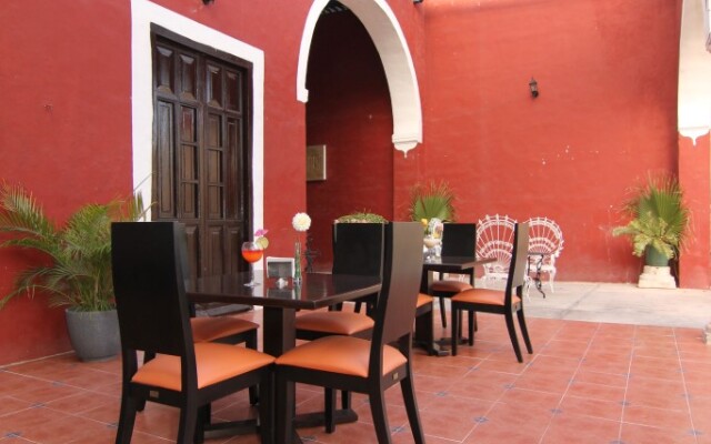 Hotel Embajadores