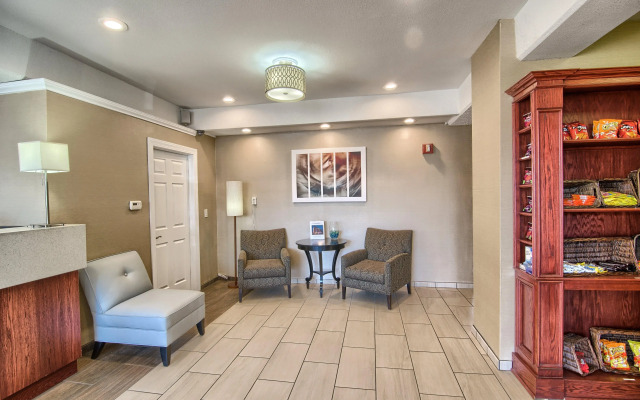 Holiday Inn Express Birmingham Redditch by IHG