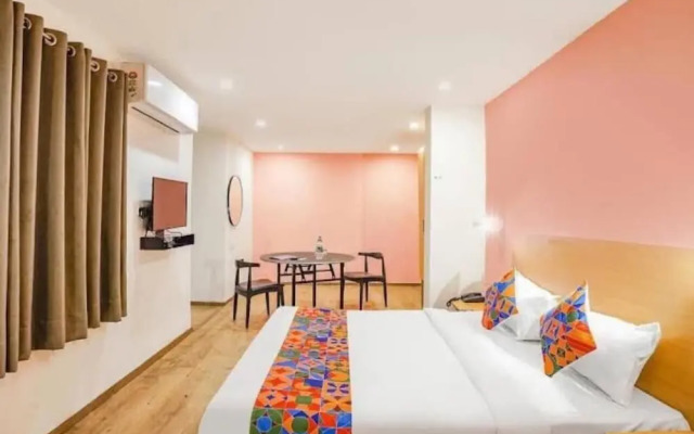 Hotel Royal Address