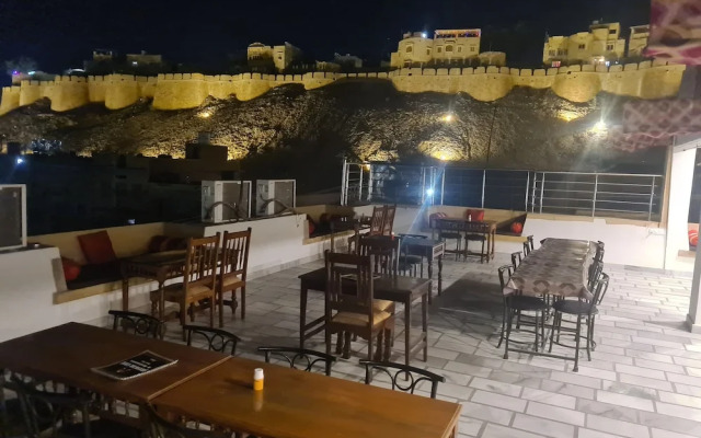 Hotel Garh Villa