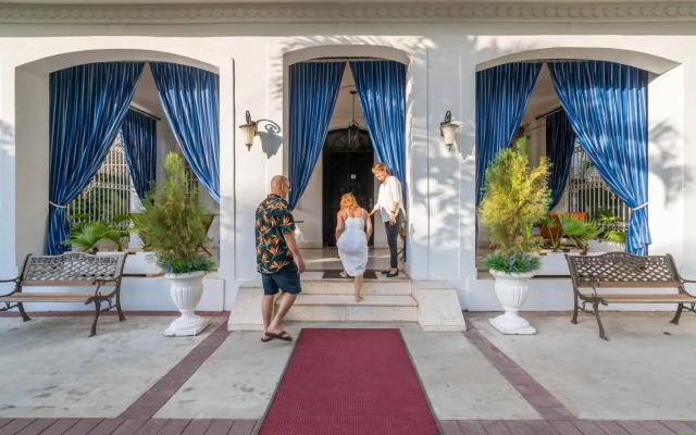 El Candil Boutique Hotel