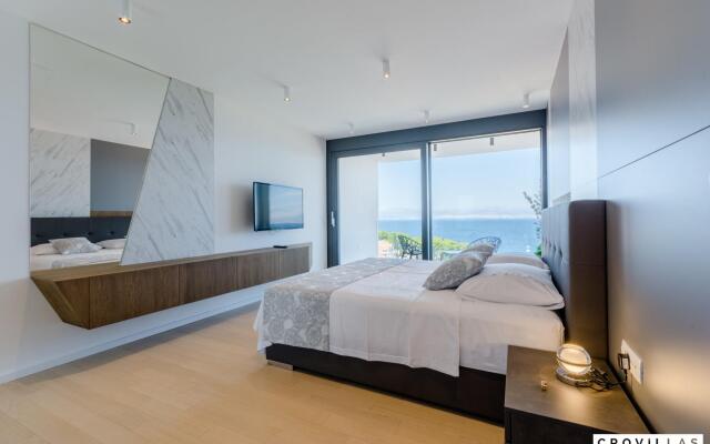 Vitae in Sutivan with 3 bedrooms and 3 bathrooms