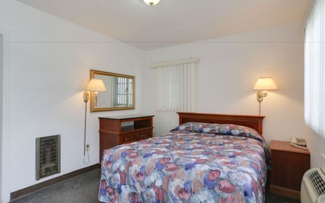 Sunrise Resort Motel South