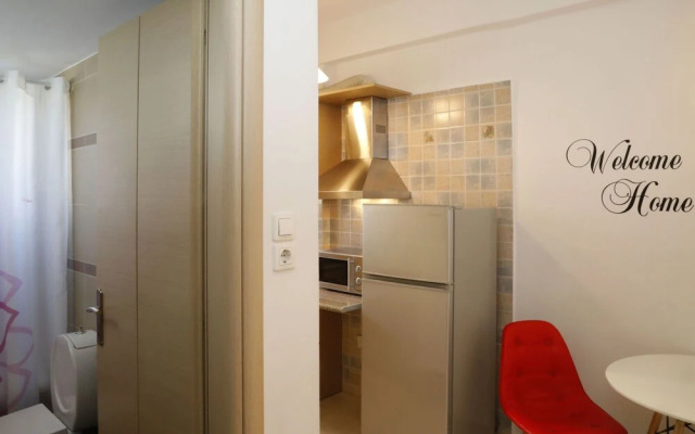 Metaxourghio Boutique Apartment