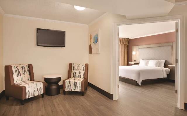 Radisson Hotel Lenexa Overland Park