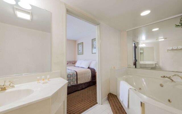 Days Inn Yadkinville