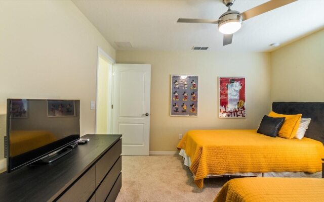 4819 Clock Tower Drive