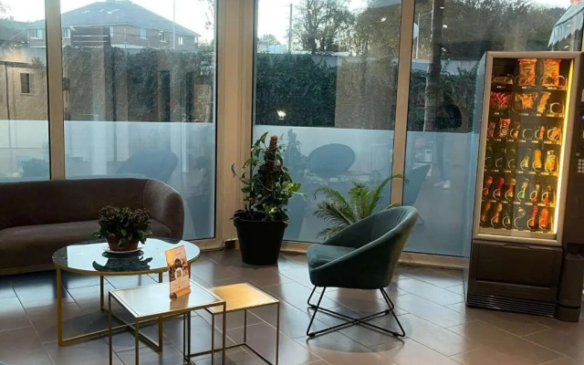 Kyriad Saint Fargeau Ponthierry Apollonia