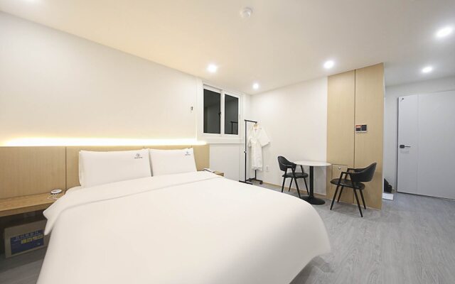 Busan Seomyeon Broa Hotel