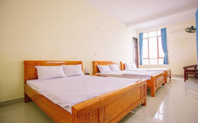 Four Seasons Guest House by OYO Rooms