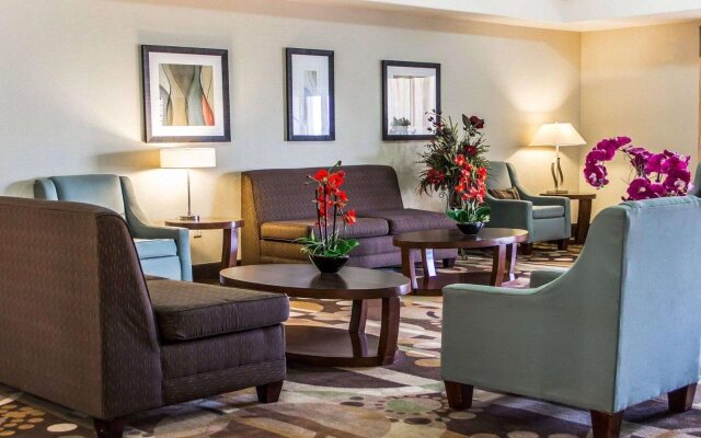 Comfort Inn & Suites Perry I-35