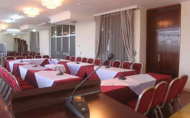 Tirar International Hotel