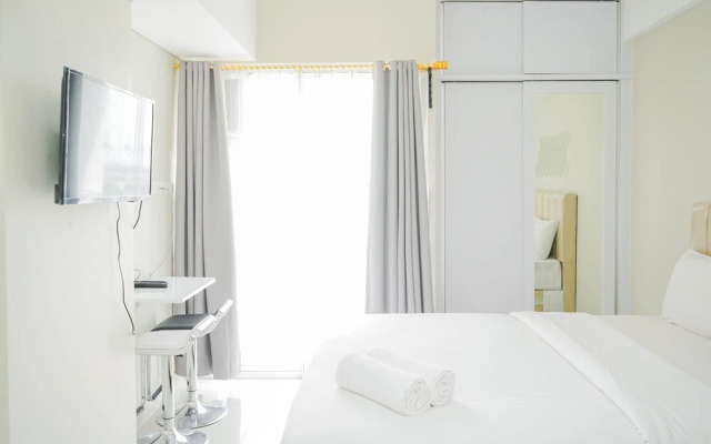 Homey and Minimalist Studio Padina Apartment