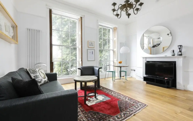 JOIVY Elegant 1-bed flat in Islington, sleeps 2