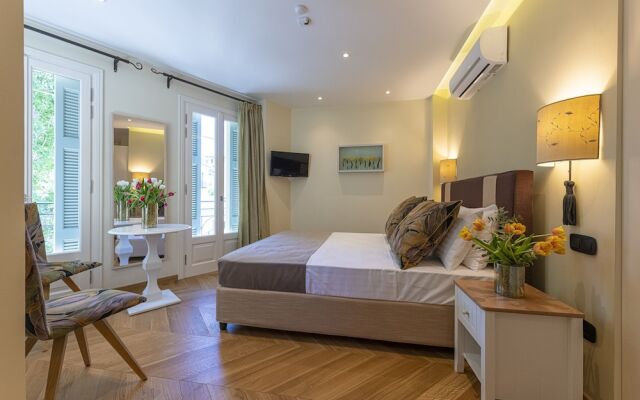 Ipelhome Plaka Boutique Apartments