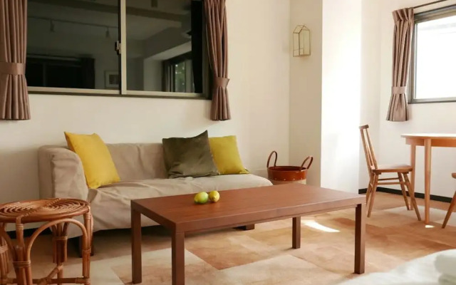 Tokyo Sakurako Hatchobori