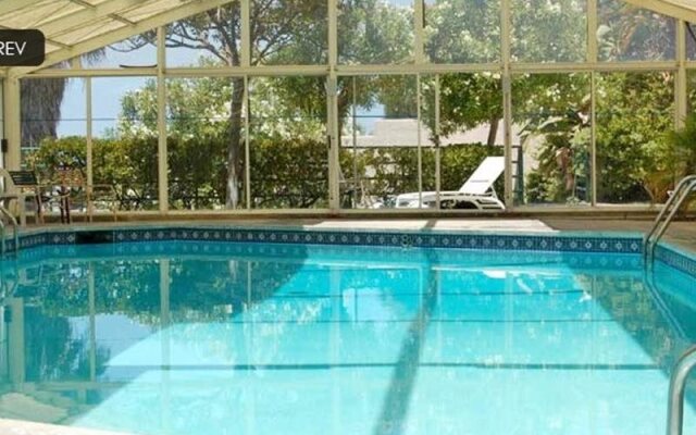 Palos Verdes Inn