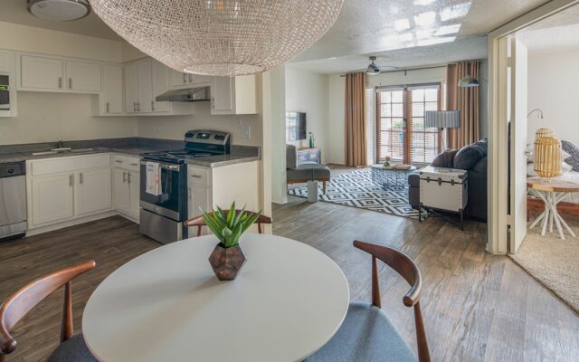 Cozy 2BR Heated Pool 219 by Wanderjaunt