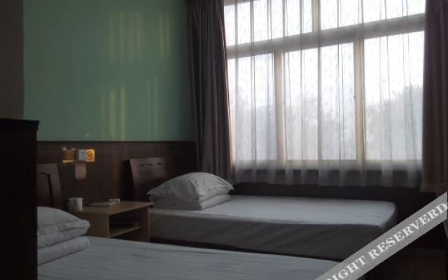 OYOJinan Xinduo Express Hotel