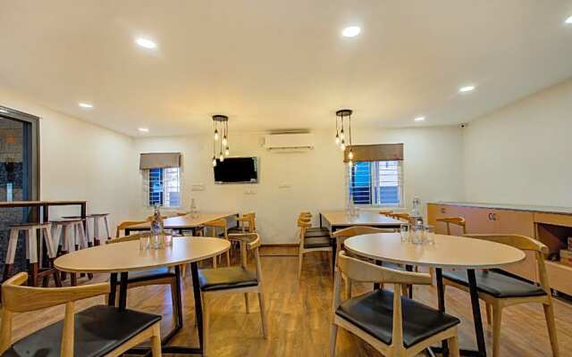 OYO Townhouse 74778 Greater Noida
