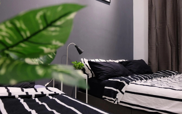 Puchong Skypod Residence, High Floor Balcony Unit, Walking Distance to IOI Mall, 10min Drive to Sunway – Guest Rooms – Puchong