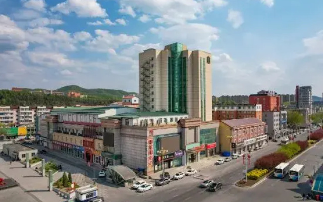 Vienna 3 Best Hotel (Tonghua Railway Station)