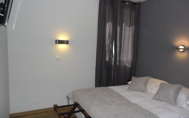Blue Hotel
