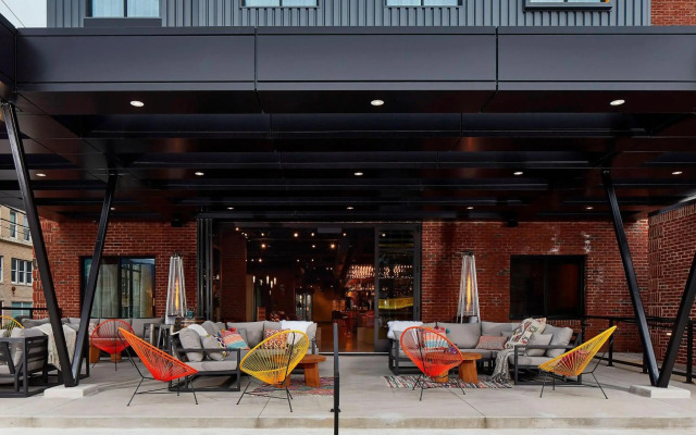 Moxy Chattanooga Downtown