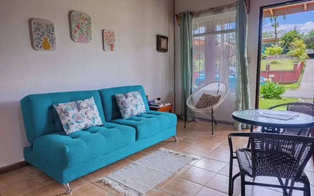 Cozy & Beautiful Casa Aire, Near Lake Park & Town
