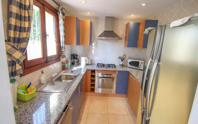Simon - Pretty Holiday Property with Private Pool in Benissa
