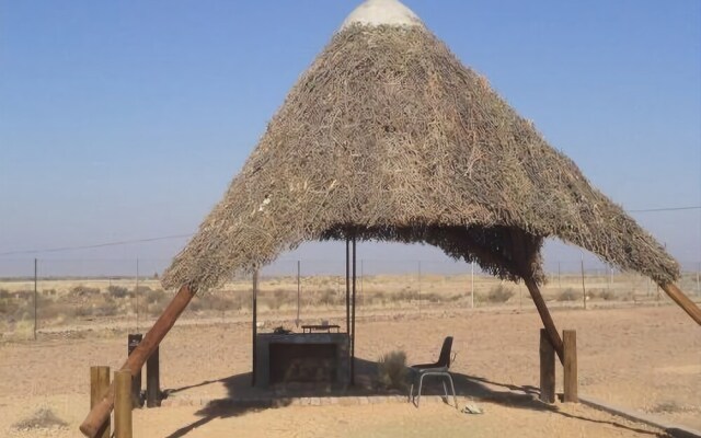 Kalahari Info Centre & Tented Accommodation