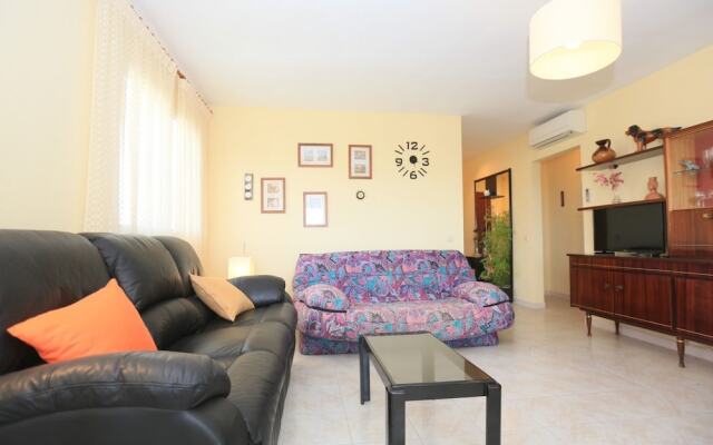Apartamento Luminoso Para 6 Personas en Cambrils