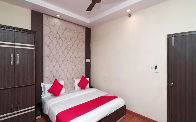 Hotel Shanti Palace