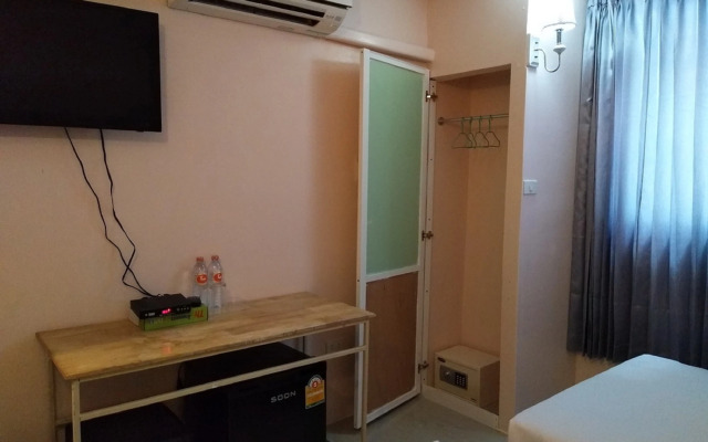 Bird Room Hotel - Pratunam