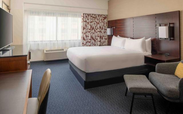 DoubleTree by Hilton San Francisco Airport