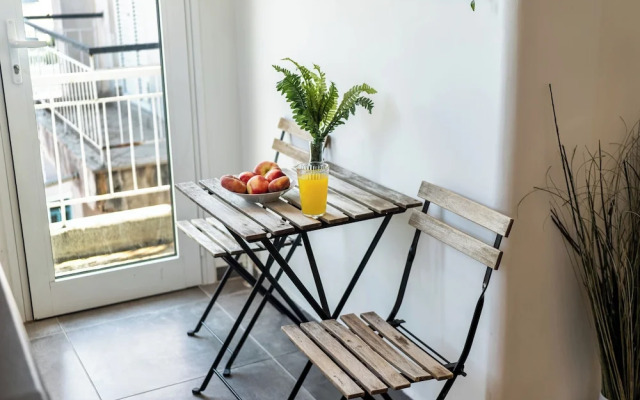Chic Studio in Gazi Walk to Acropolis