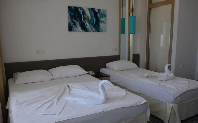 Amphora Hotel