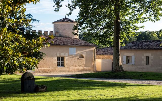 Château Lafaurie-Peyraguey Hôtel & Restaurant LALIQUE