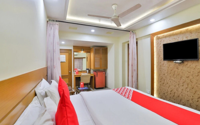OYO 17117 Hotel Rainbow