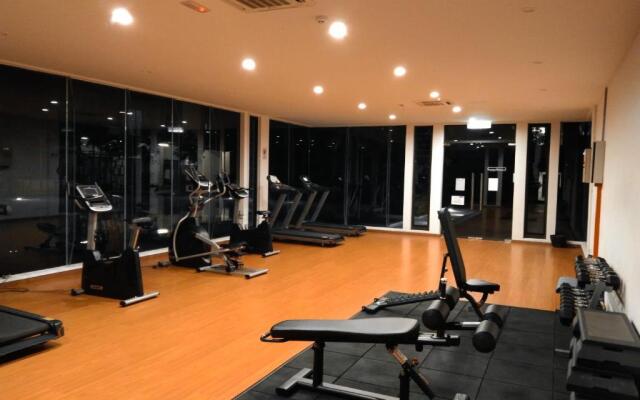 Sara Staycation FREE WIFI & NETFLIX