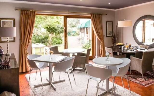 17 on 5th Avenue Walmer Guest House