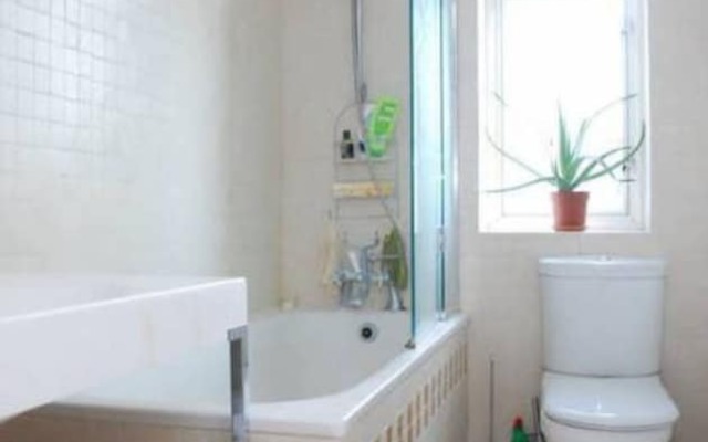 Notting Hill 2 Bedroom Apartment Off Portobello Road