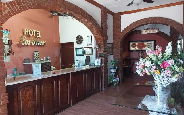 Hotel Los Arcos