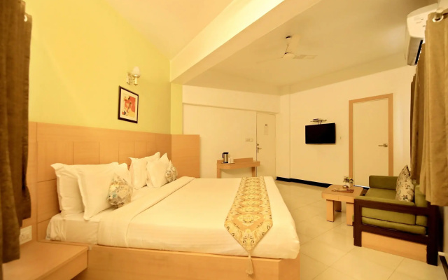 Hotel Ashish Palace