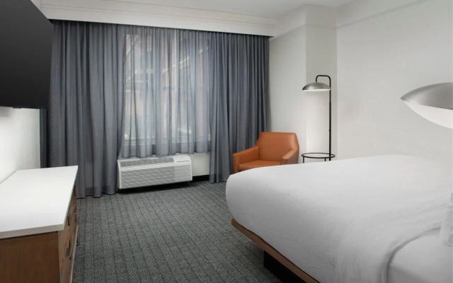 Courtyard by Marriott Savannah Downtown/Historic District