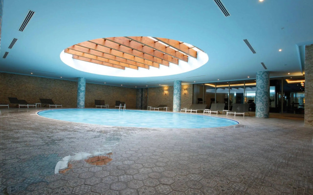 Quattro Beach Spa & Resort Hotel