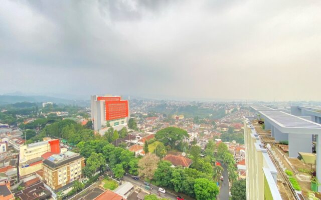 Comfy And Modern 2Br Apartment At Parahyangan Residence