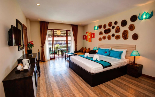 Spring Palace Resort Hotel