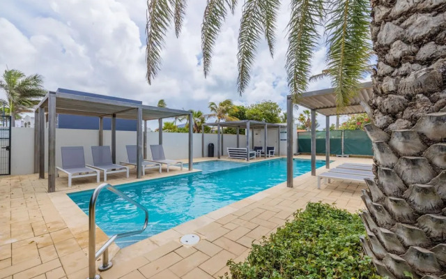 Serene Designer Gem Walk to Beach Strip Pool